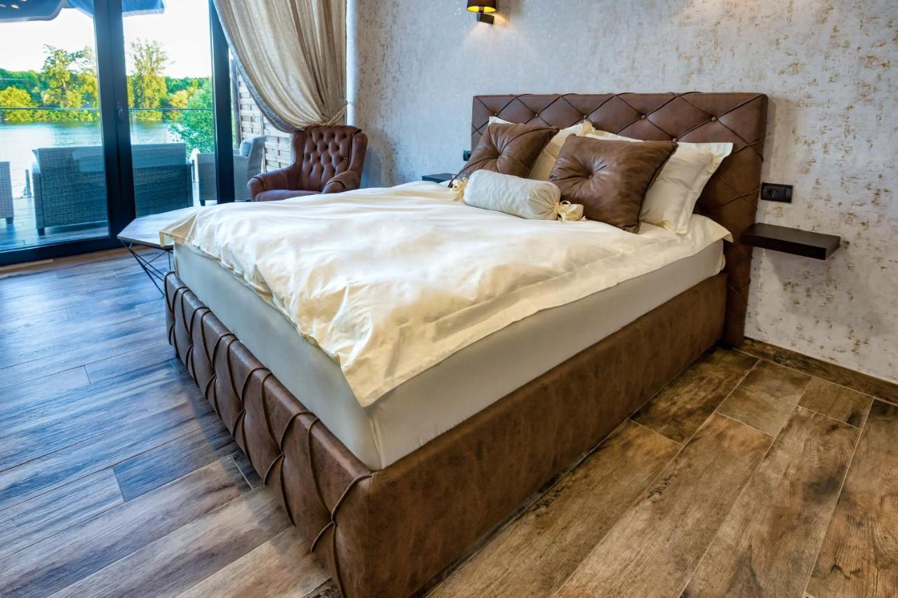 Apartmani Tiske Noci Óbecse Kültér fotó